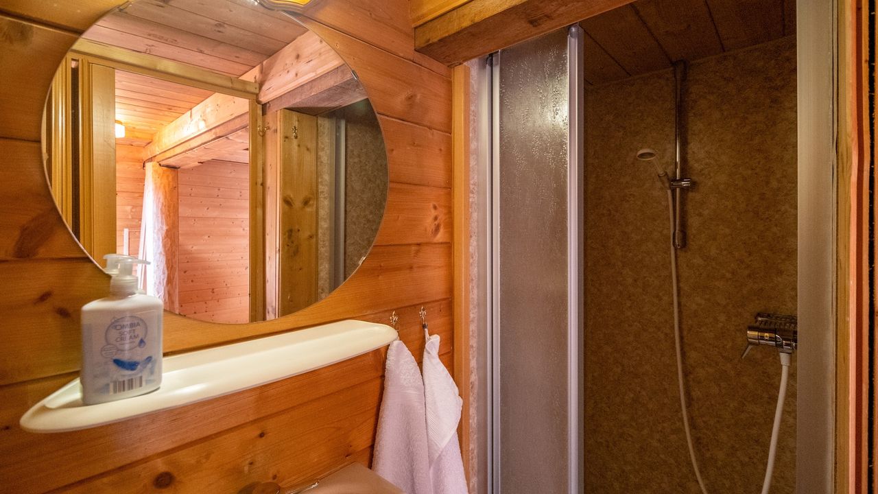 BathRoom BathRoom